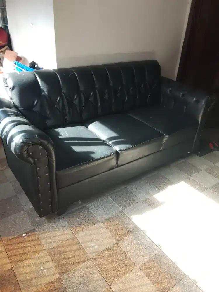 Sofa kulit bahan oscar