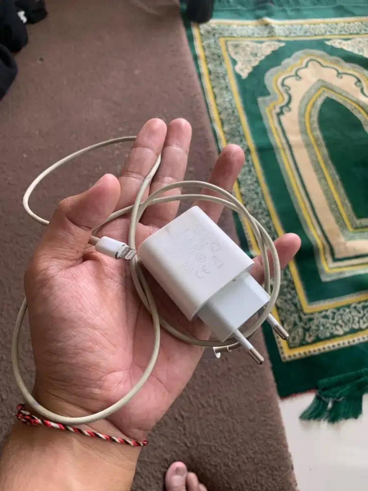 Kabel charger original iphone 13 pro max