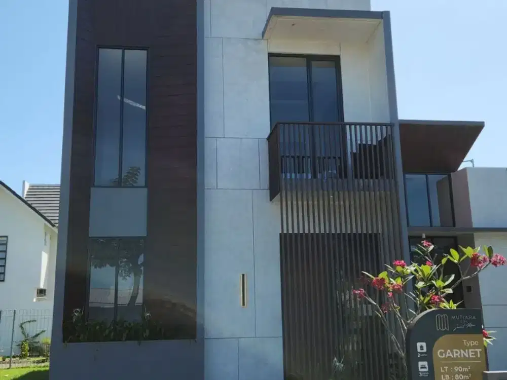 Mutiara City Cluster cluster Modena dekat kolam renang