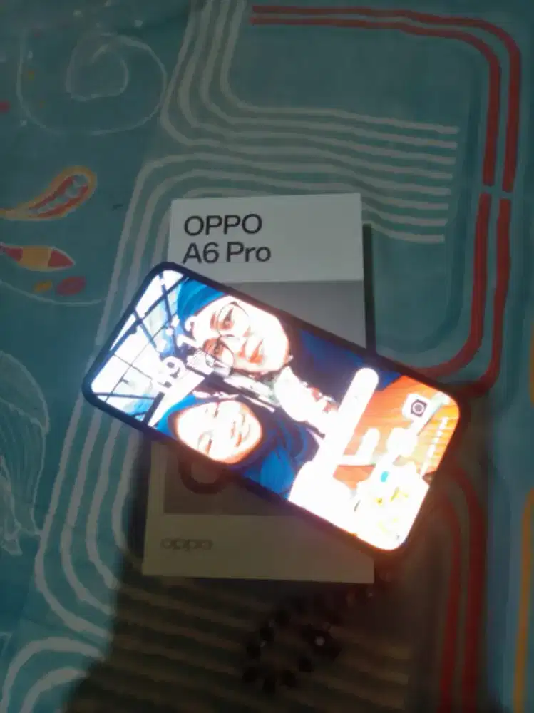 Oppo A6 Pro 4G ram 8/256