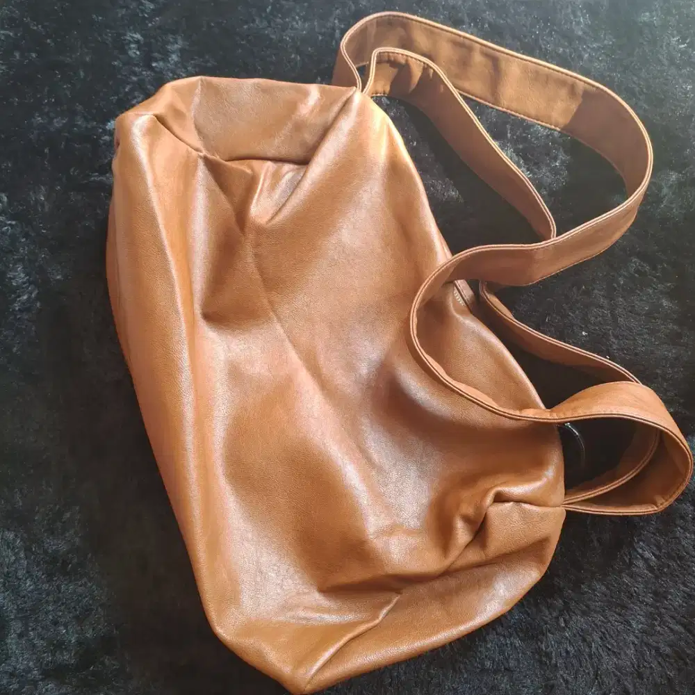 Aoshentu Sling Bag