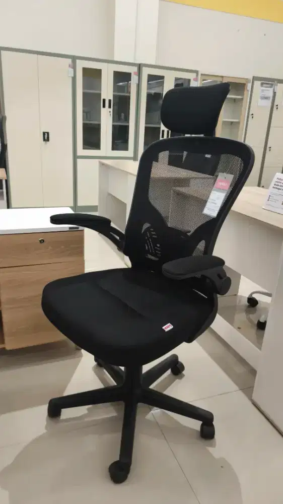 Kursi kantor minimalis