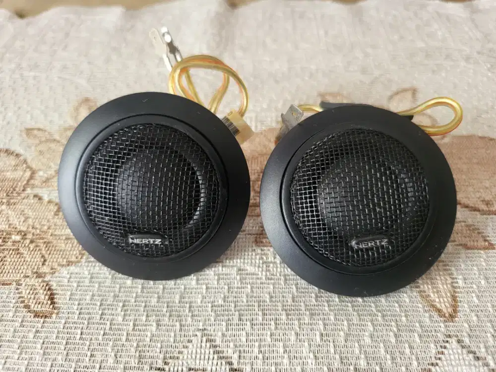 Twitter Hertz HT25 seri tinggi barang lama