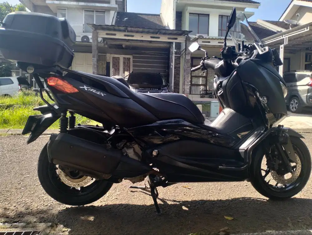 X-Max XMAX 2019 Kondisi prima banyak bonus