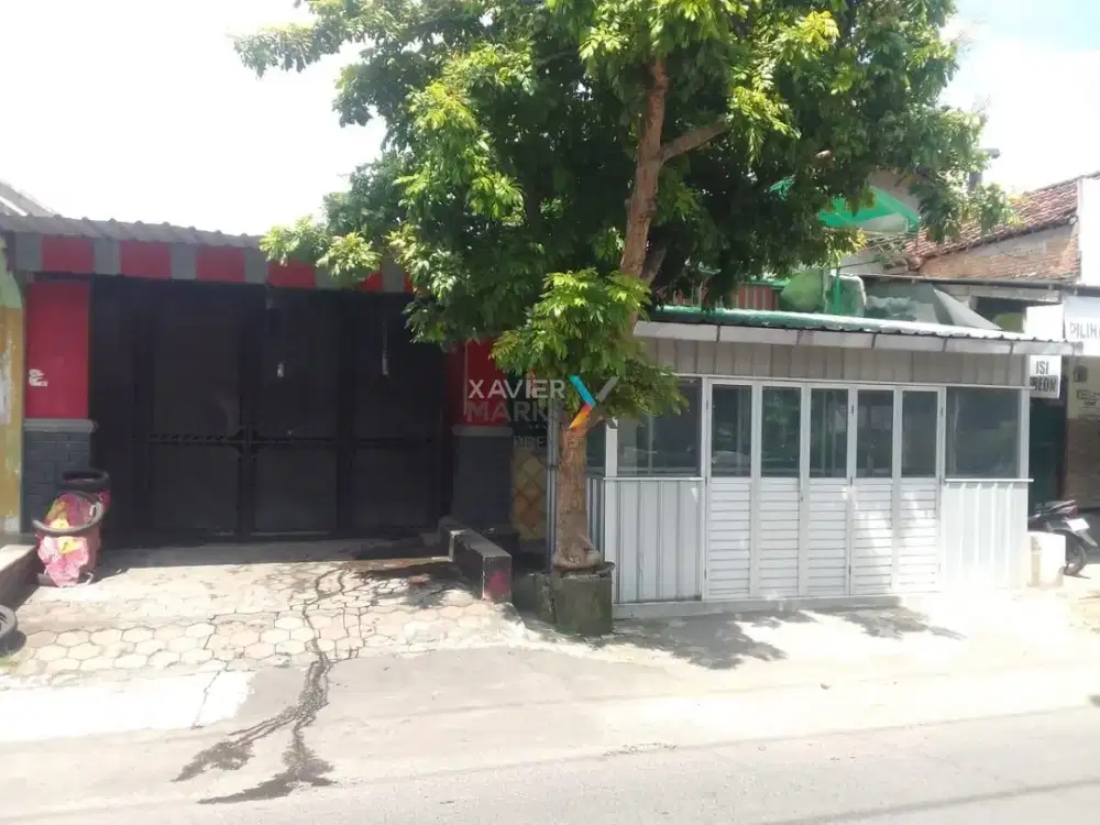 Dijual Rumah di Jalan Timur Makam, Burengan Kediri