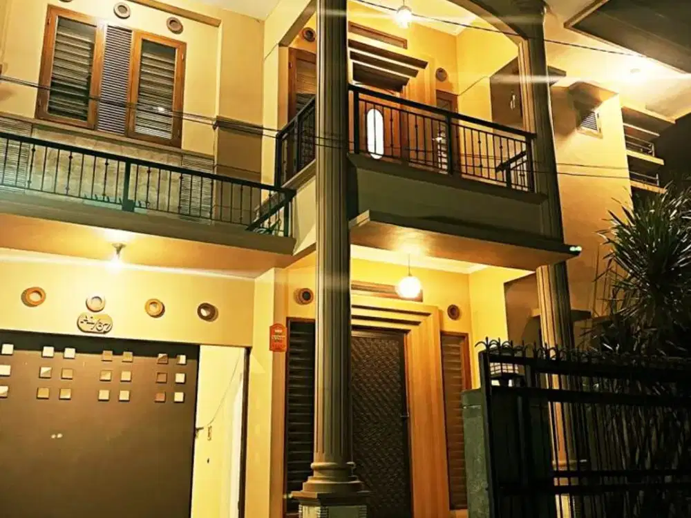 Dijual Rumah di Taman Kopo Indah Bandung, SHM Furnish Meubel Interior