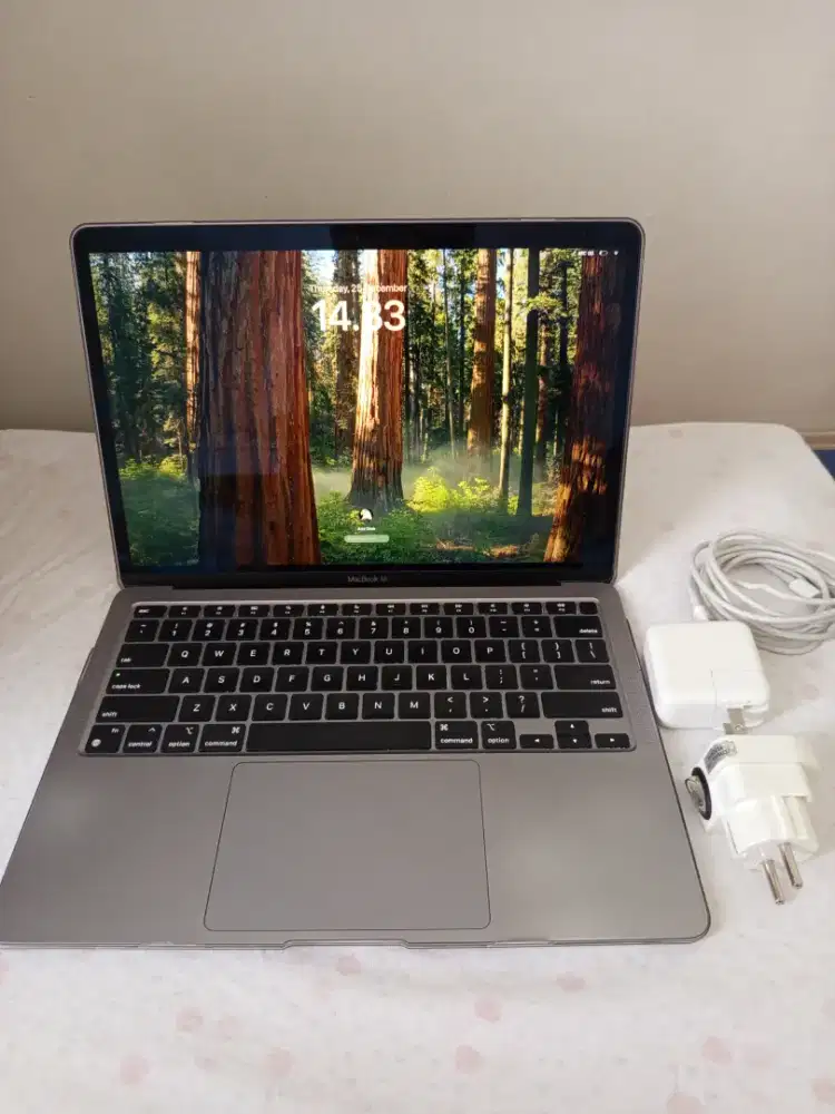 Laptop Macbook M1 (2020)