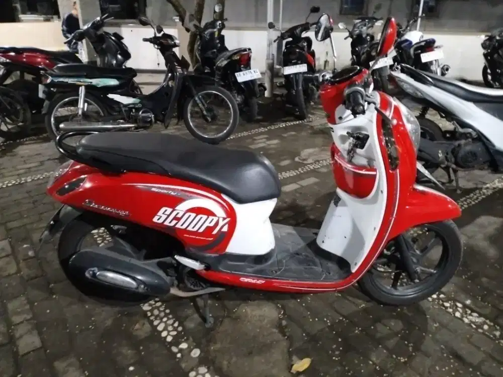Scoopy esp stater halus THN 2016 plat sleman