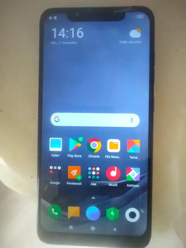 Poco F1 6/128 GB