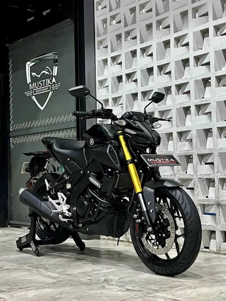 Yamaha MT15 2019. Odo 14rb asli. Pajak panjang. DANNY Mustika Sulfat