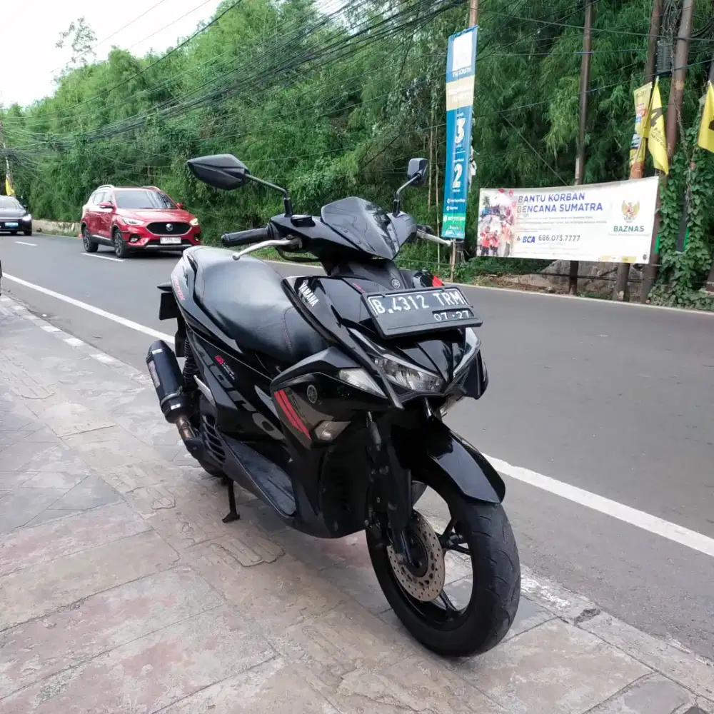 Yamaha Aerox Non ABS 2017 Bagus lengkap Mesin Cakep