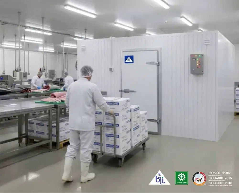 COLD ROOM FREEZER 4x4x2,5 MESIN DAIKIN 5,8 TON