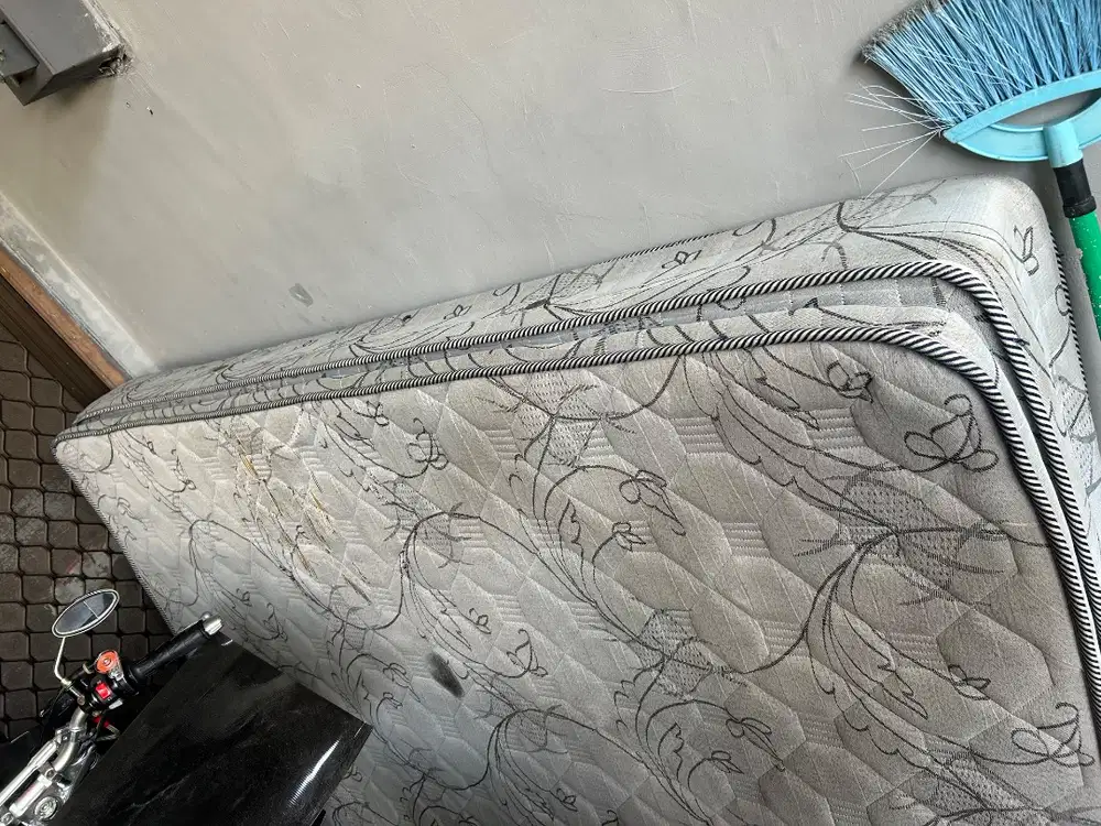 kasuurrr besar ada minusss