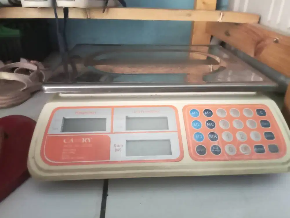 Timbangan digital merk Camry