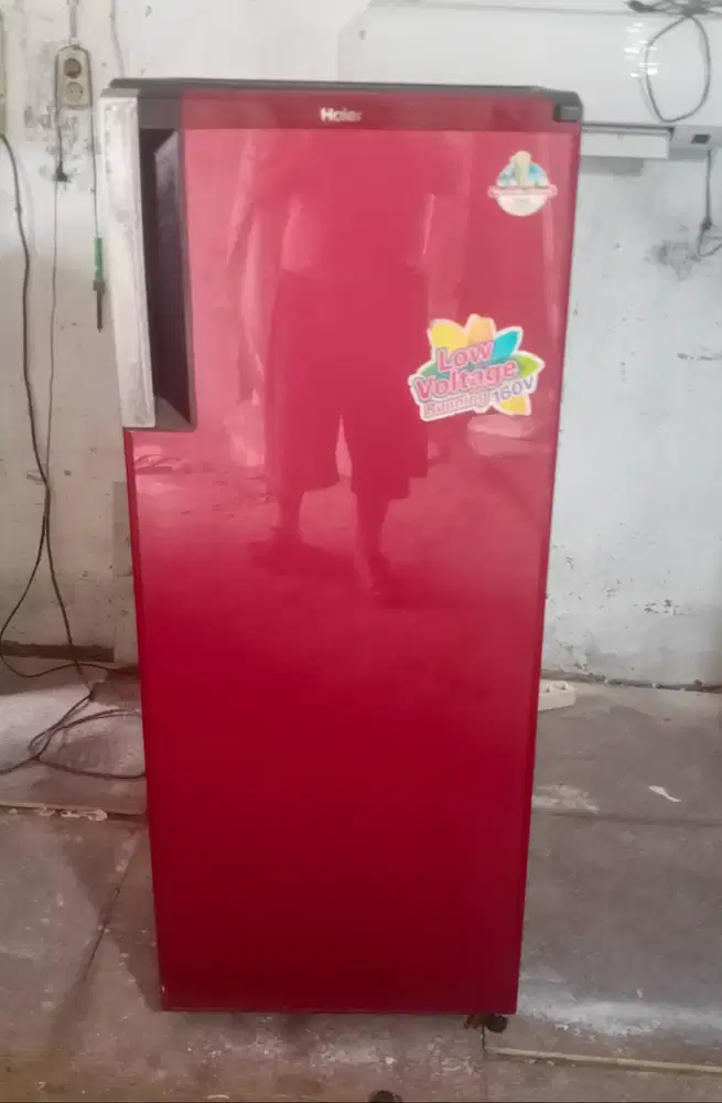 Kulkas 1 Pintu  HAIER. (Bisa diantar dalam kota padang)