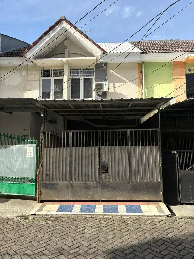 Rumah Dijual Taman Palem Lestari Blok A rapih terawat