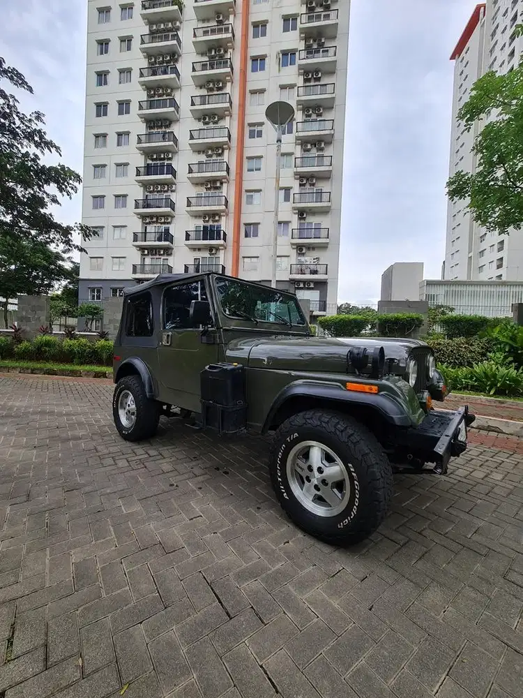 Jeep cj7 matic antik