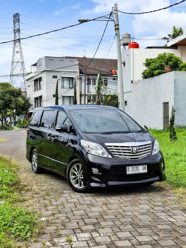 Toyota Alphard S 2011