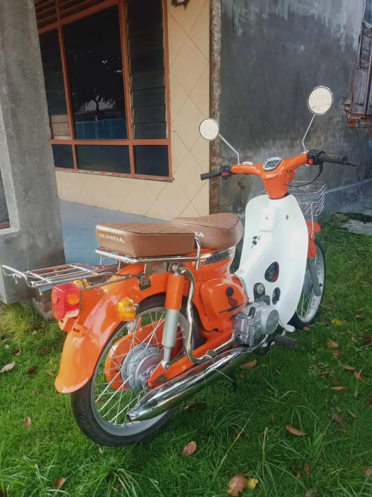 Honda C70 Full restorasi