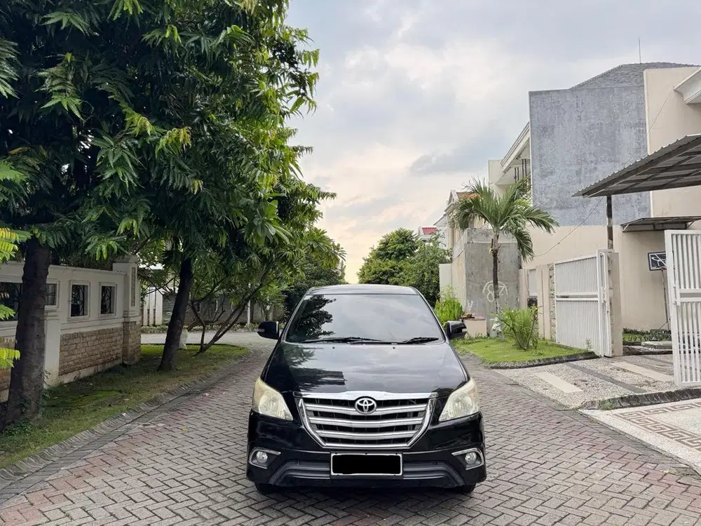 Toyota Grand New Innova V Bensin Matic 2014 Hitam 2.0 Facelift Plat B