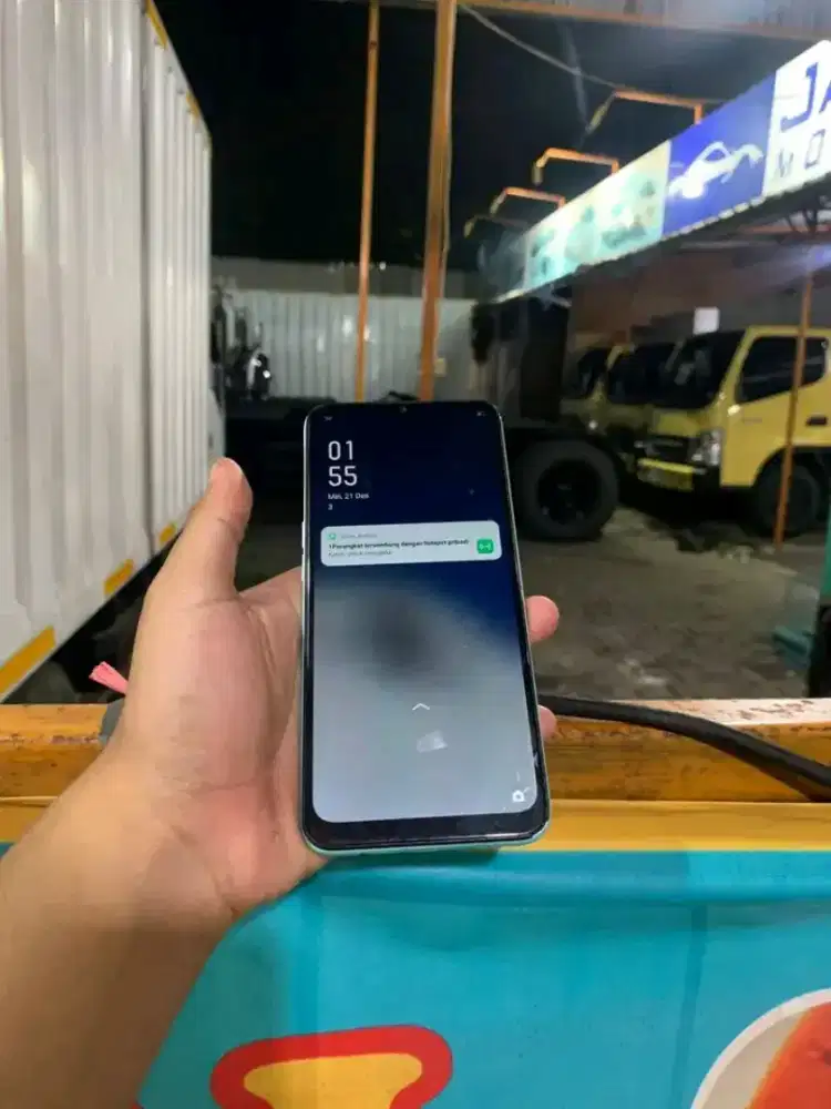 Oppo a31, ram 6/128, minus pemakaian doang selebihnya aman.