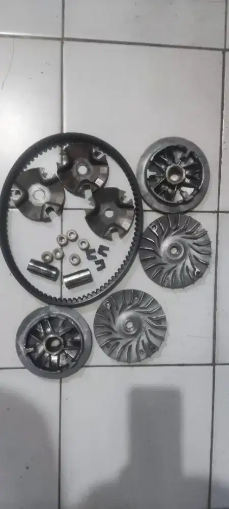 Set Pulley + V-Belt Aerox