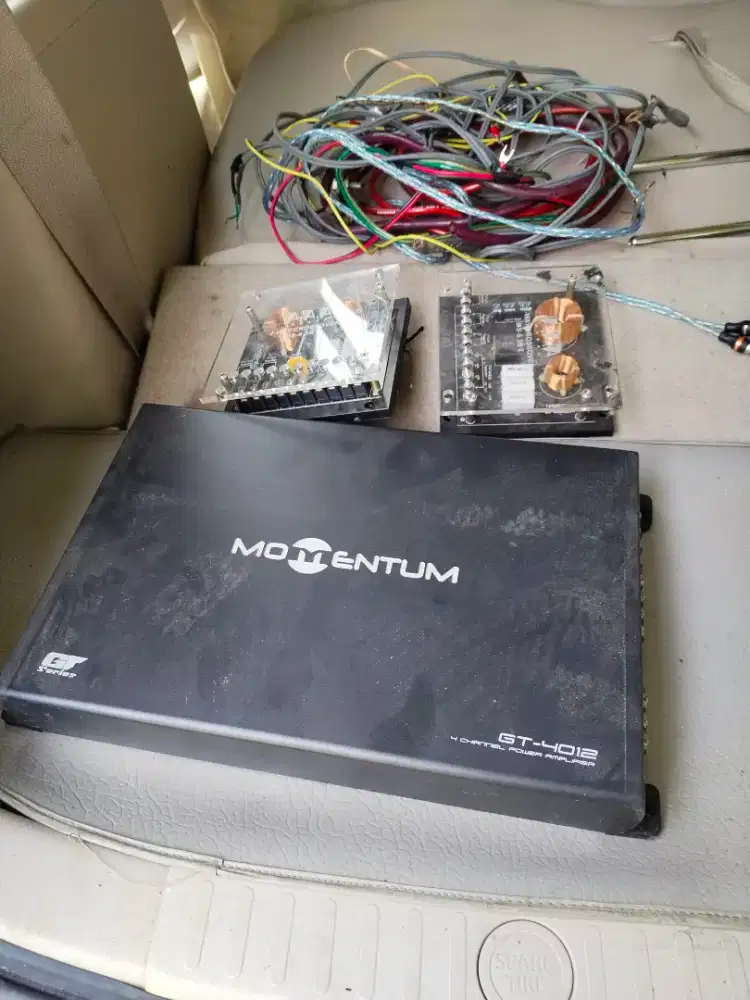 Jual saja : Power Merk Momentum 4 channel berikut way 2 crossover