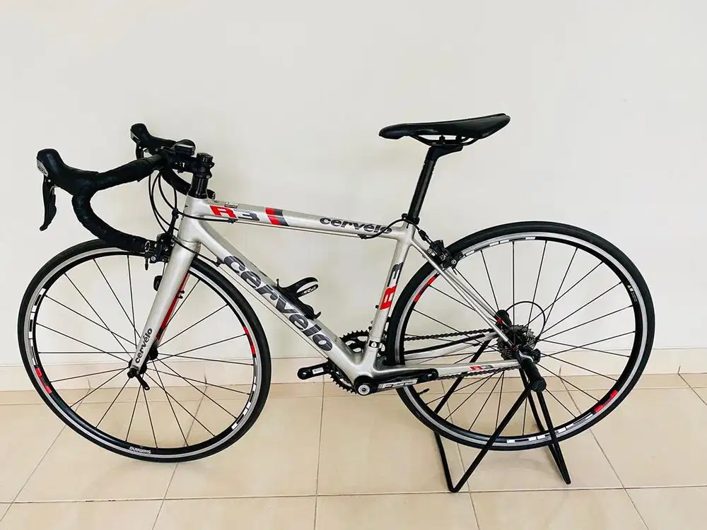 sepeda roadbike cervelo r3