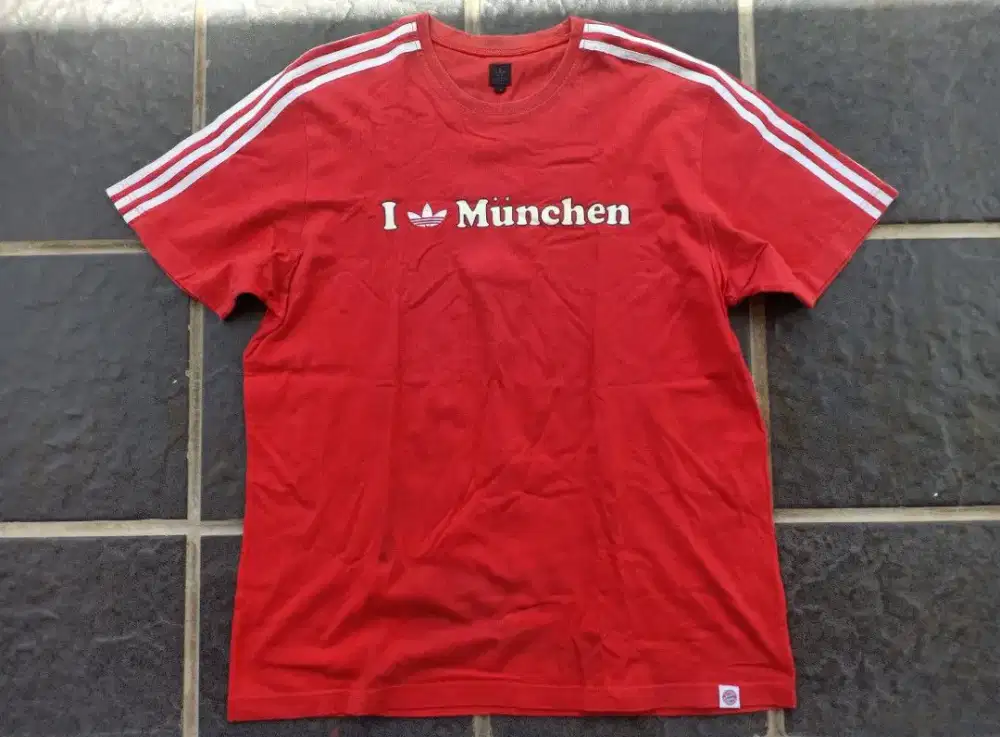 Kaos/Tshirt BAYERN MUNCHEN - rare/vintage - adidas original size XL