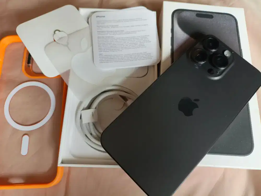 iPhone 15 Pro Max 256gb Black mulus komplit box like new cod aja