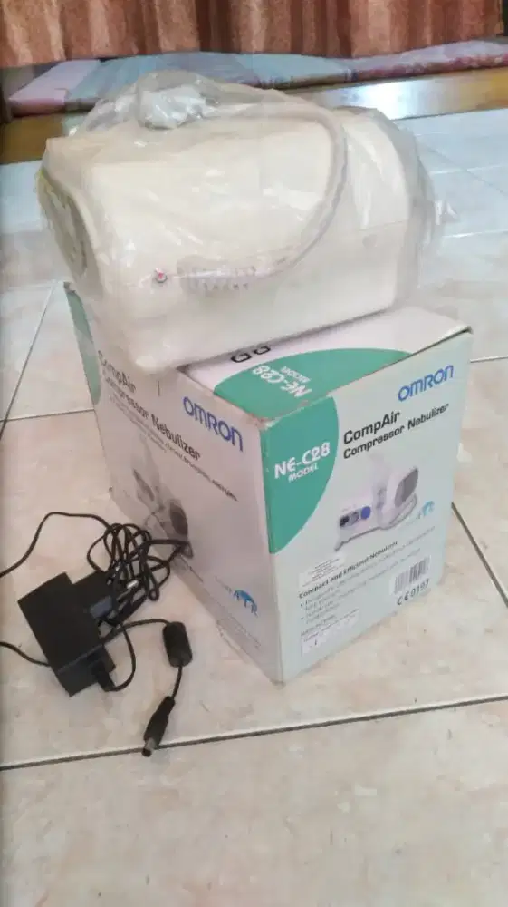 Alat terapi uap nebulizer