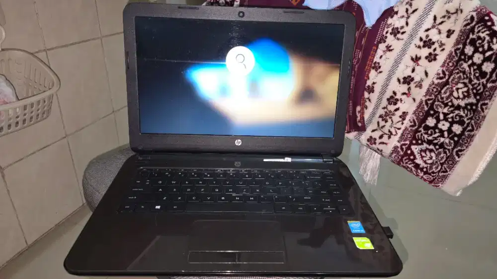Laptop HP R017TX
