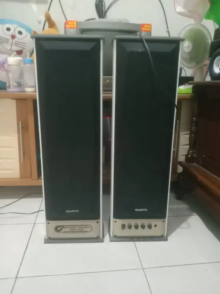 Speaker Aktif dan Mesin Jahit