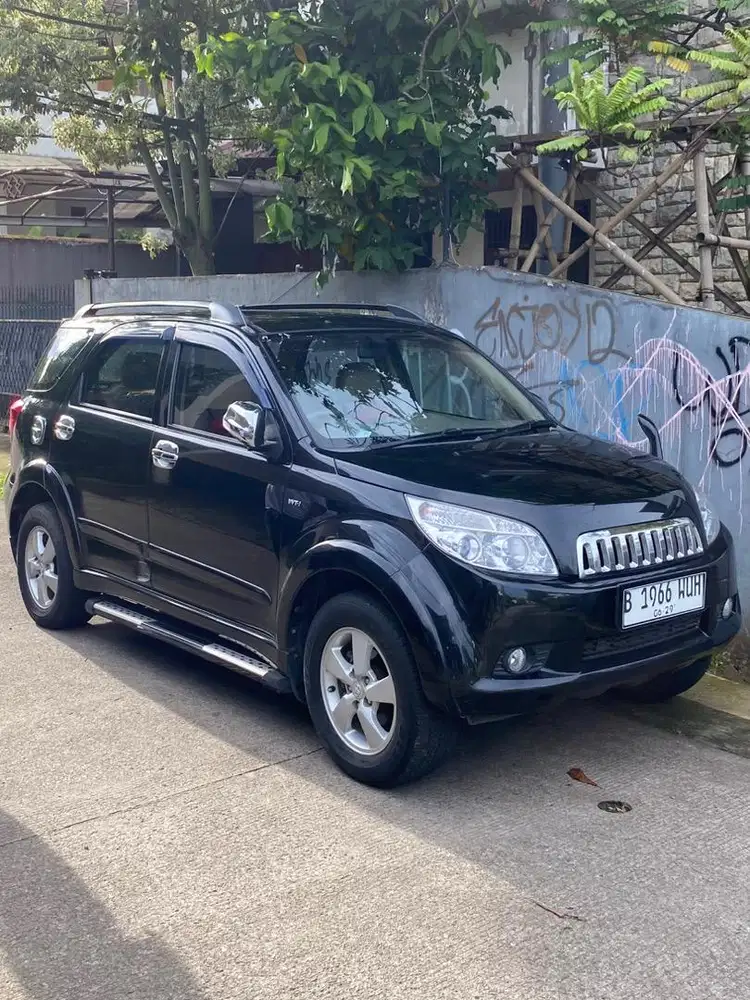 LOW KM, jarang dipake Toyota Rush 2008 Bensin