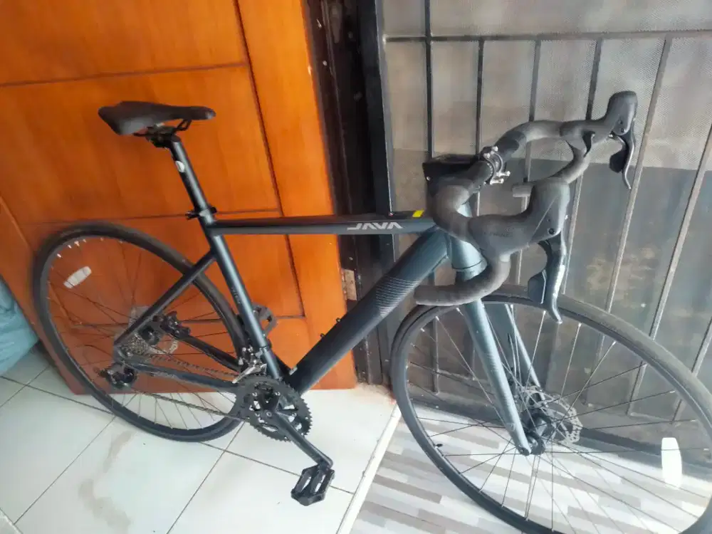 Sepeda roadbike Java veloce