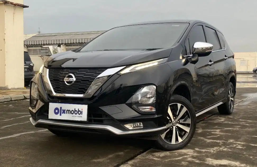 TDP 9,JT Nissan Livina 1.5 VL Bensin-AT Hitam 2020