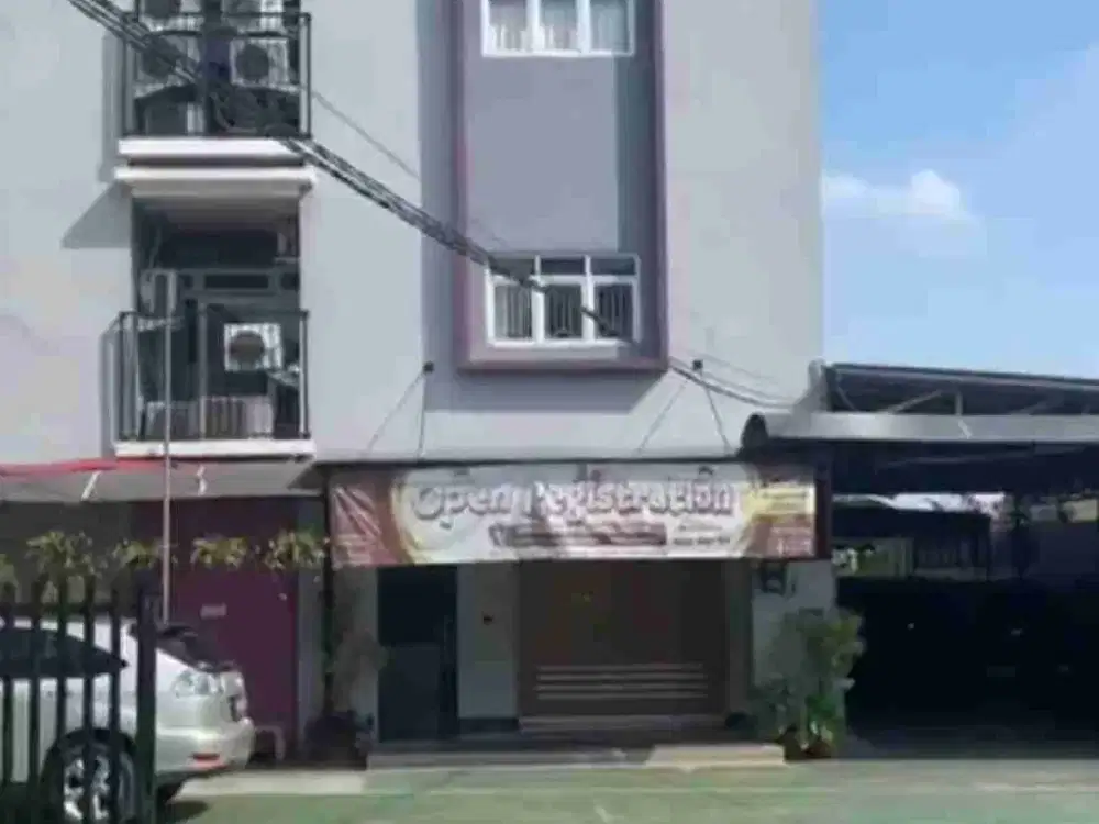 DISEWAKAN GEDUNG X SEKOLAH  SWASTA