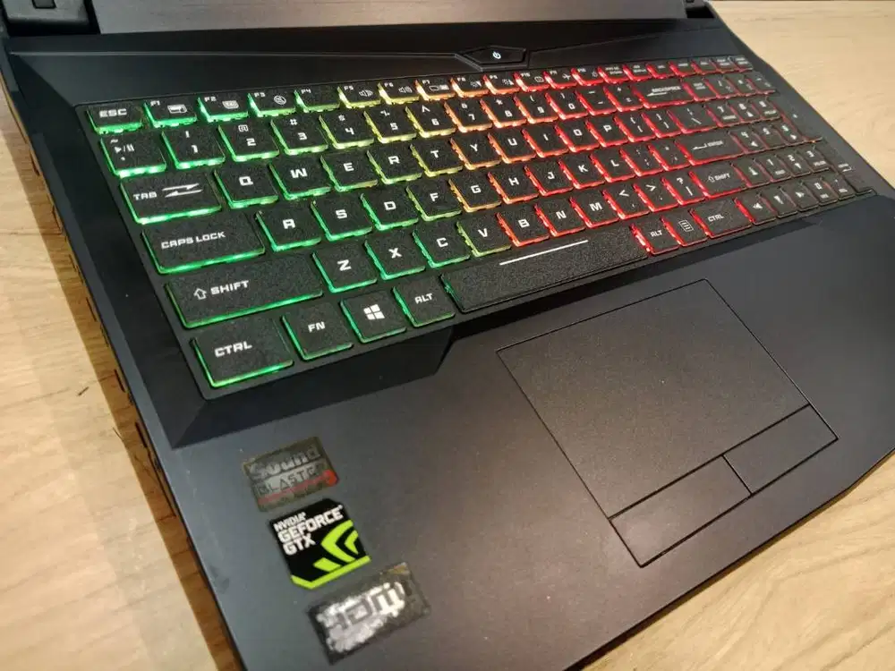 PROMO LAPTOP GAMING AFTERSHOCK NH850HJ1 CORE i7 RAM 16GB SSD 128GB