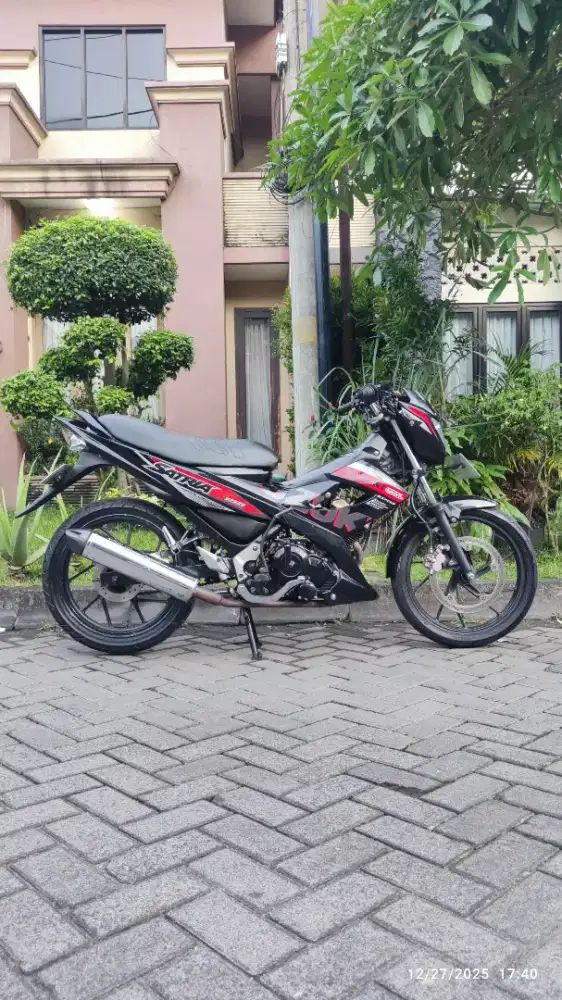 Suzuki SATRIA F