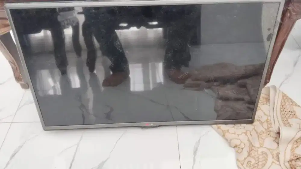 Dijual LED TV LG 32'