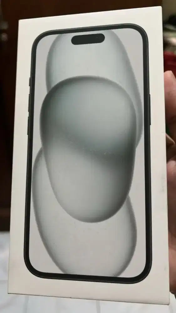 Iphone 15 black 128gb  baru belùm dibuka