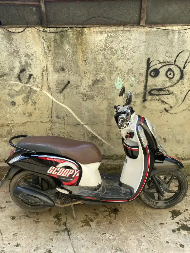 Honda Scopy Hitam 2016