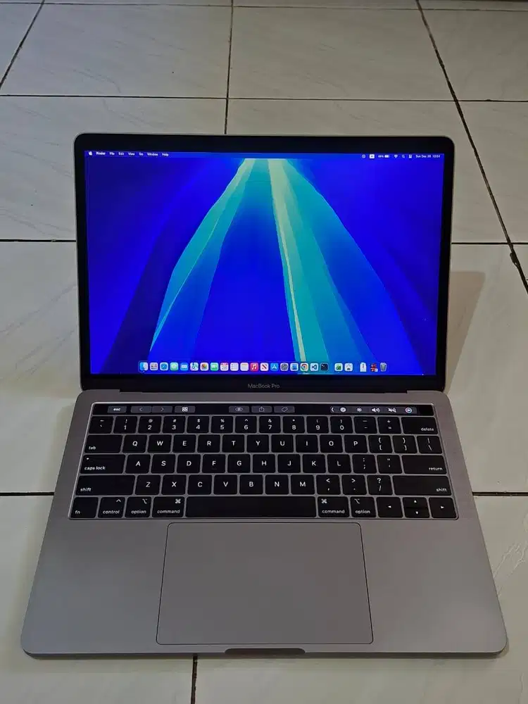 MacBook Pro 13” 2019 i7 RAM 16GB SSD 512GB