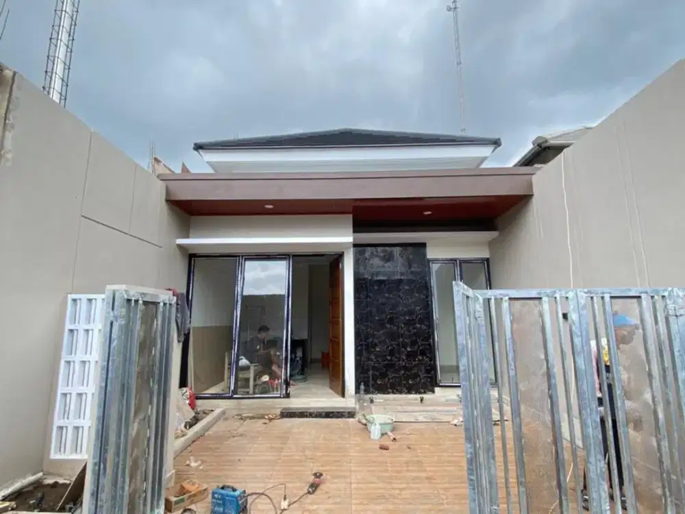 Hunian Atap Limasan Modern Free Pagar, Hanya 490 Juta Dekat Jl. Raya Jogja - Solo.