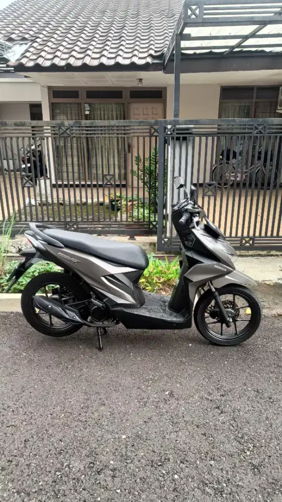 Jual Honda Beat Deluxe tahun 2021 mulus