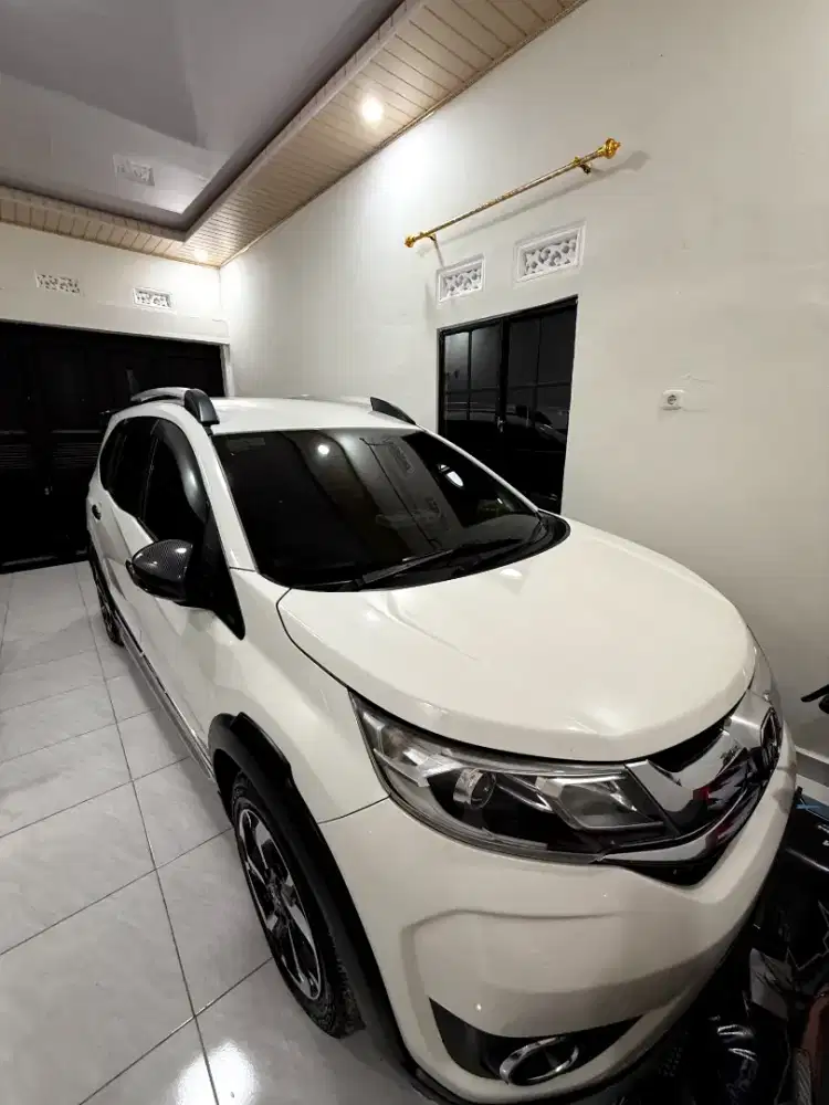 Honda BR-V ECVT MT tahun 2016