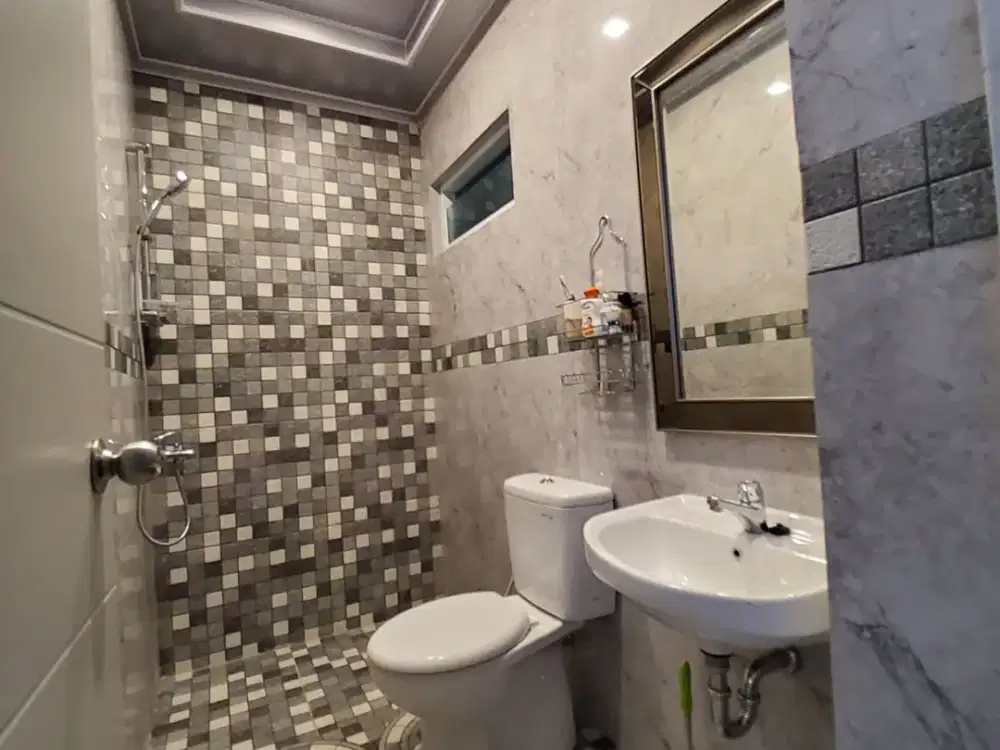 Turun Harga DiJual Cepat Rumah SHM  2,5Lantai SHM Bukit Cimanggu City Kota Bogor