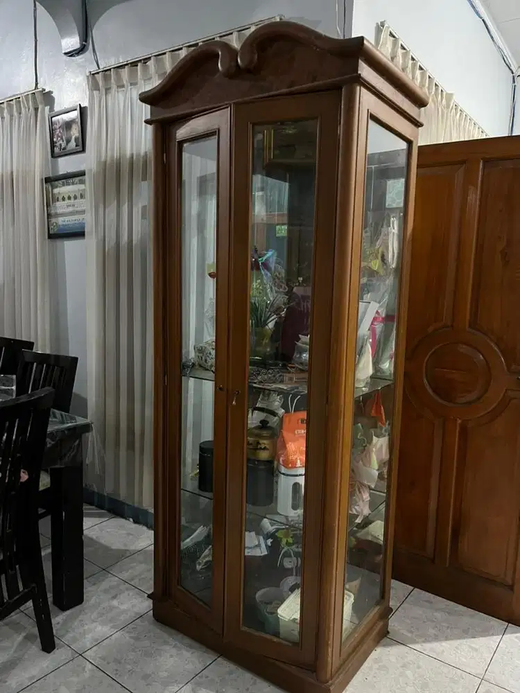 Dijual Lemari rak kaca