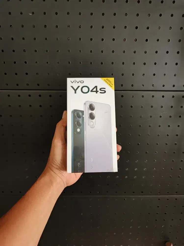 Berminat silahkan WA Vivo Y04s 4+4/128 Garansi resmi 1thn