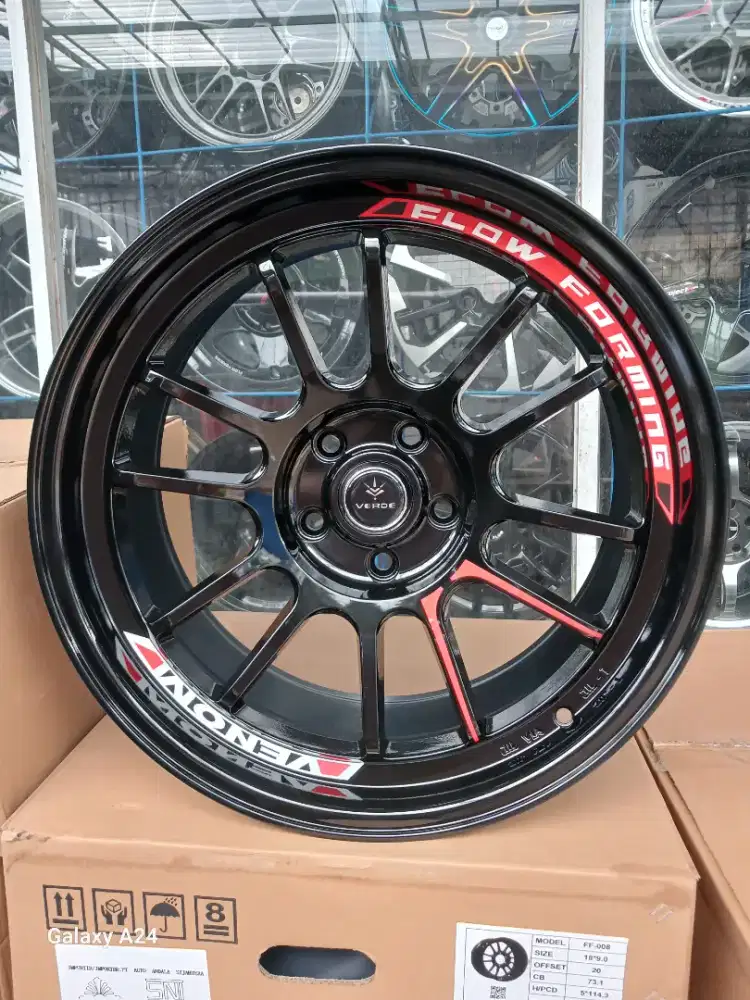 Venom 5 ring 18 lebar 9 pcd 5x114,3 ET 22 innova reborn, zenix 4pcs